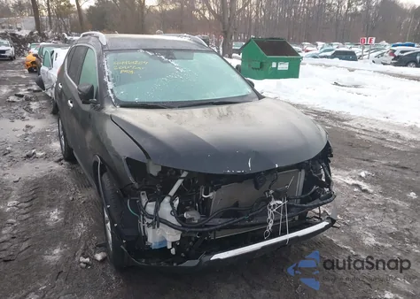 2020 Nissan Rogue Sv Intelligent Awd z USA, uszkodzony, nr VIN KNMAT2MV3LP530469